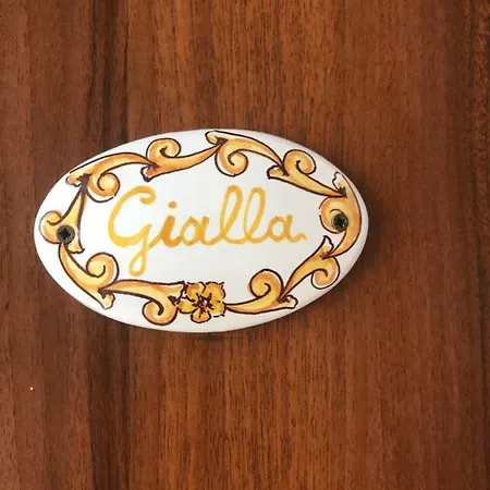 La Casa Di Fafa Bed & Breakfast Naples Exterior photo