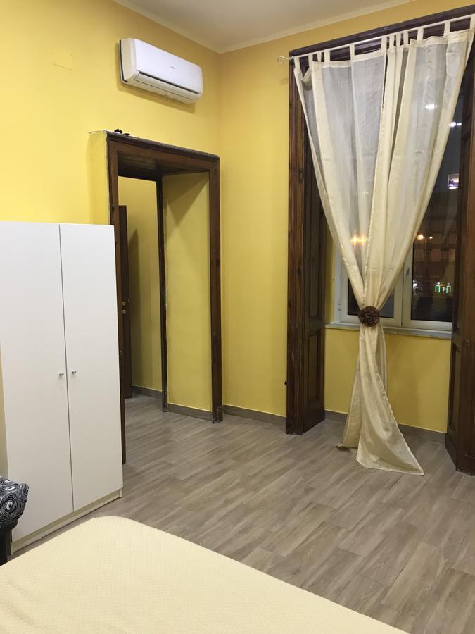 La Casa Di Fafa Bed & Breakfast Napels